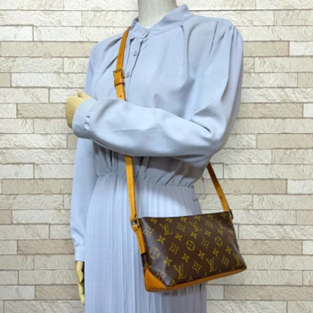Louis Vuitton Bag Shoulder Trotteur Canvas Monogram Brown